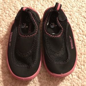 Toddler swim shoes